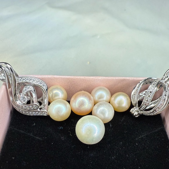 Authentic Pearls and 2 Pearl Charms - Picture 4 of 6